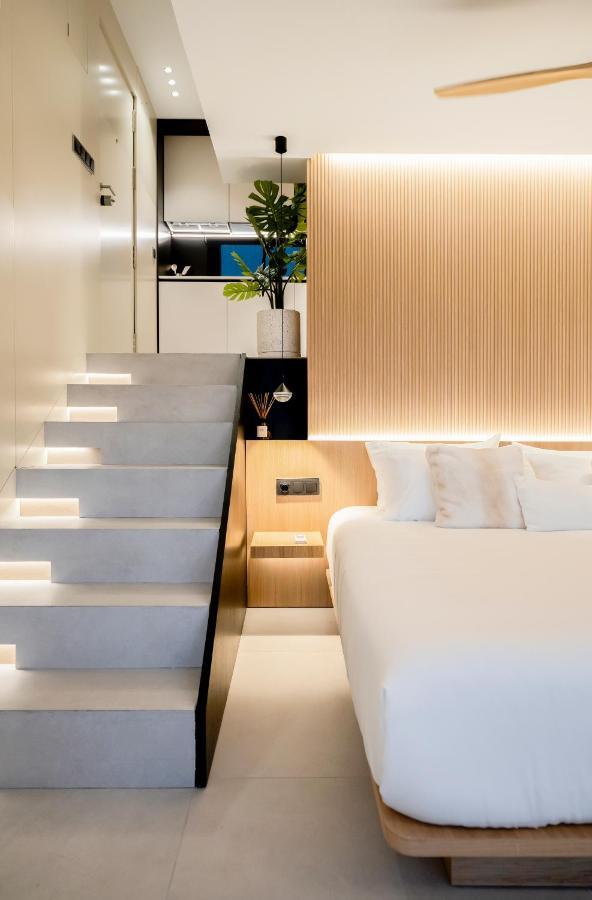 Aloha Apartamentos - Primera Linea De Playa - Vista Al Mar เบนัลมาเดนา ภายนอก รูปภาพ