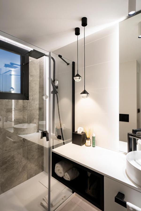 Aloha Apartamentos - Primera Linea De Playa - Vista Al Mar เบนัลมาเดนา ภายนอก รูปภาพ